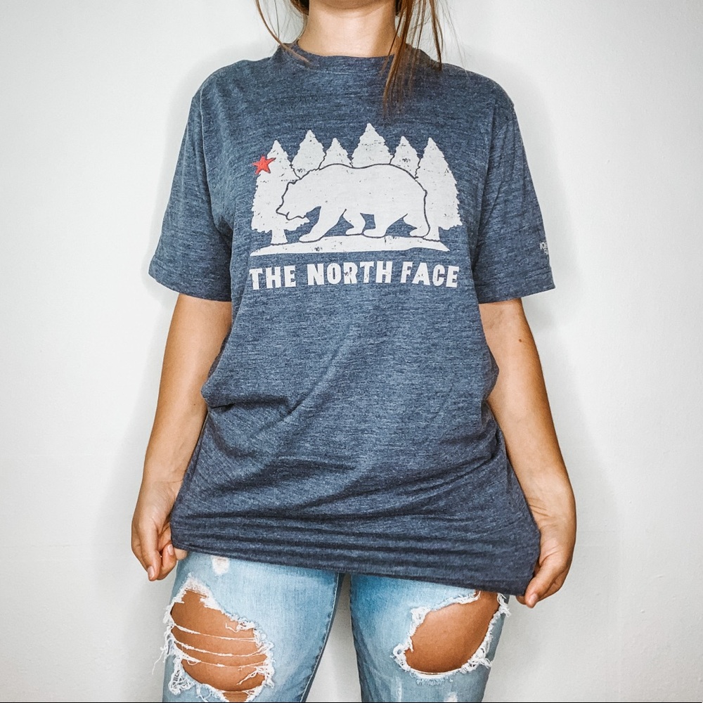The North Face | Cali Bear T-Shirt - Picture 1 of 5